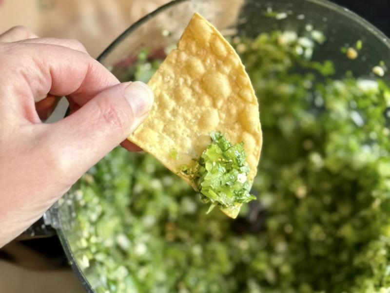 Tomatillo Salsa Cruda
