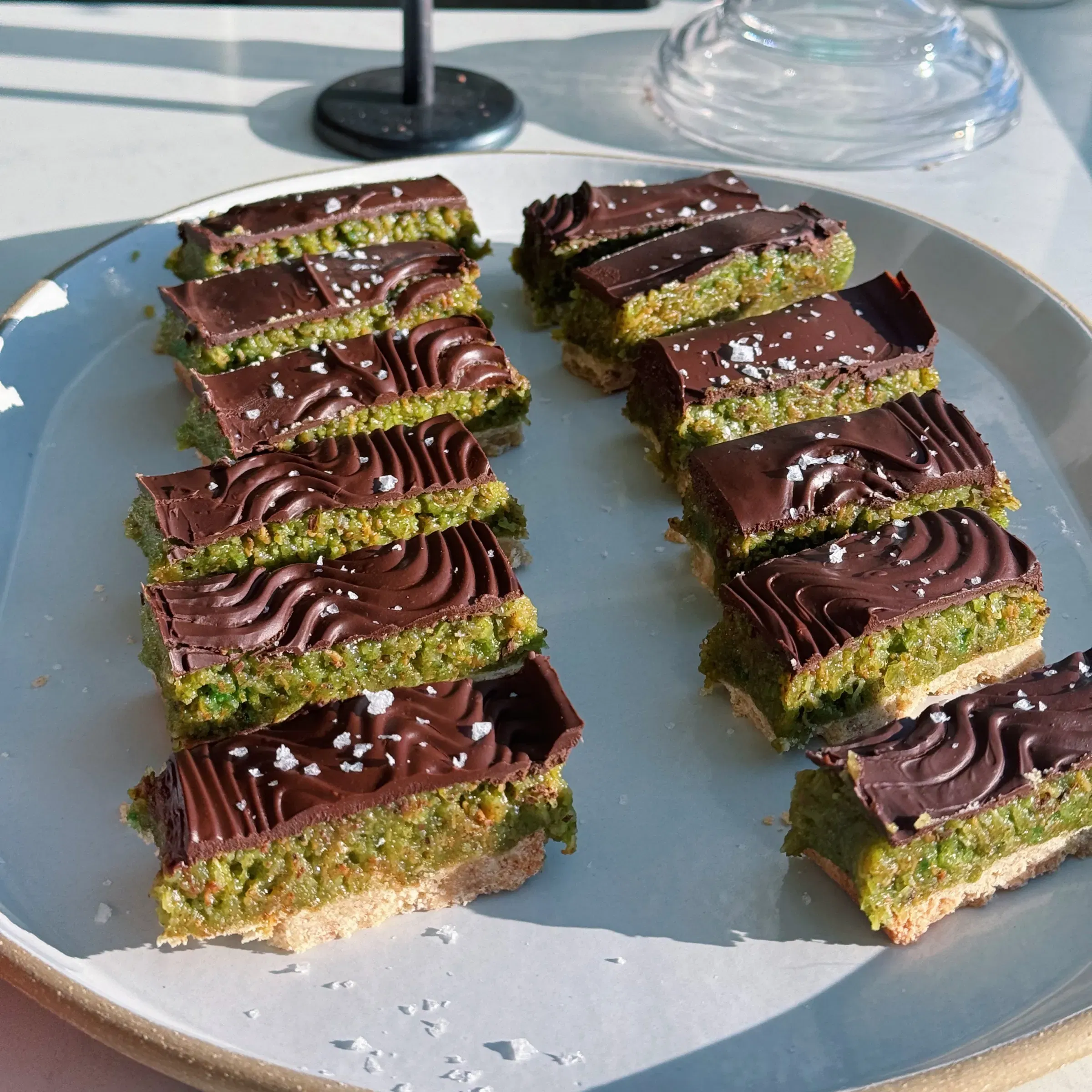 Dubai Chocolate Shortbread (Trillionaire's Shortbread)