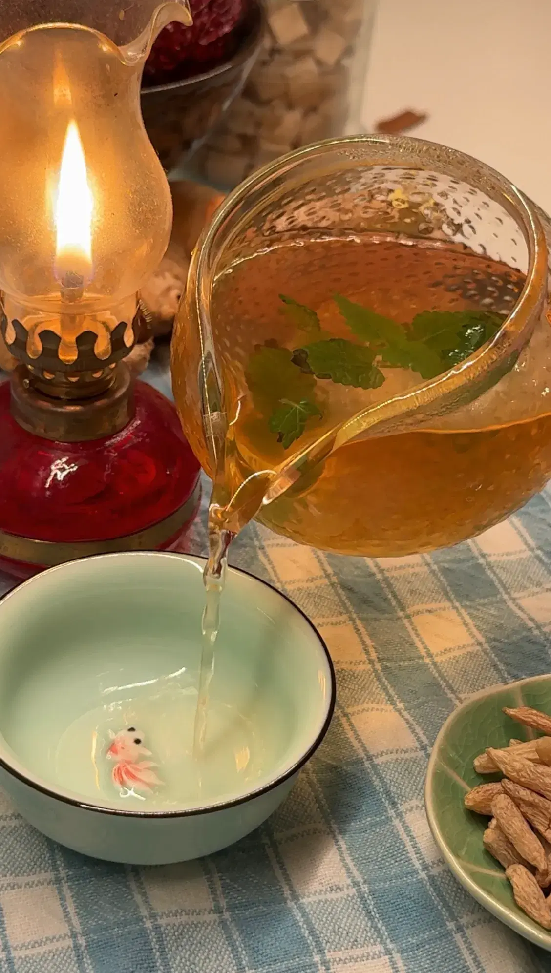 Wellness Soothing Ginger-Cinnamon Herbal Tea