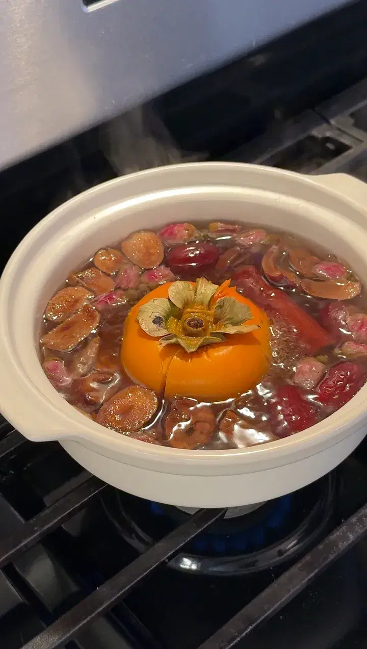 Holiday Herbal Tea with Jujube, Licorice, and Rose