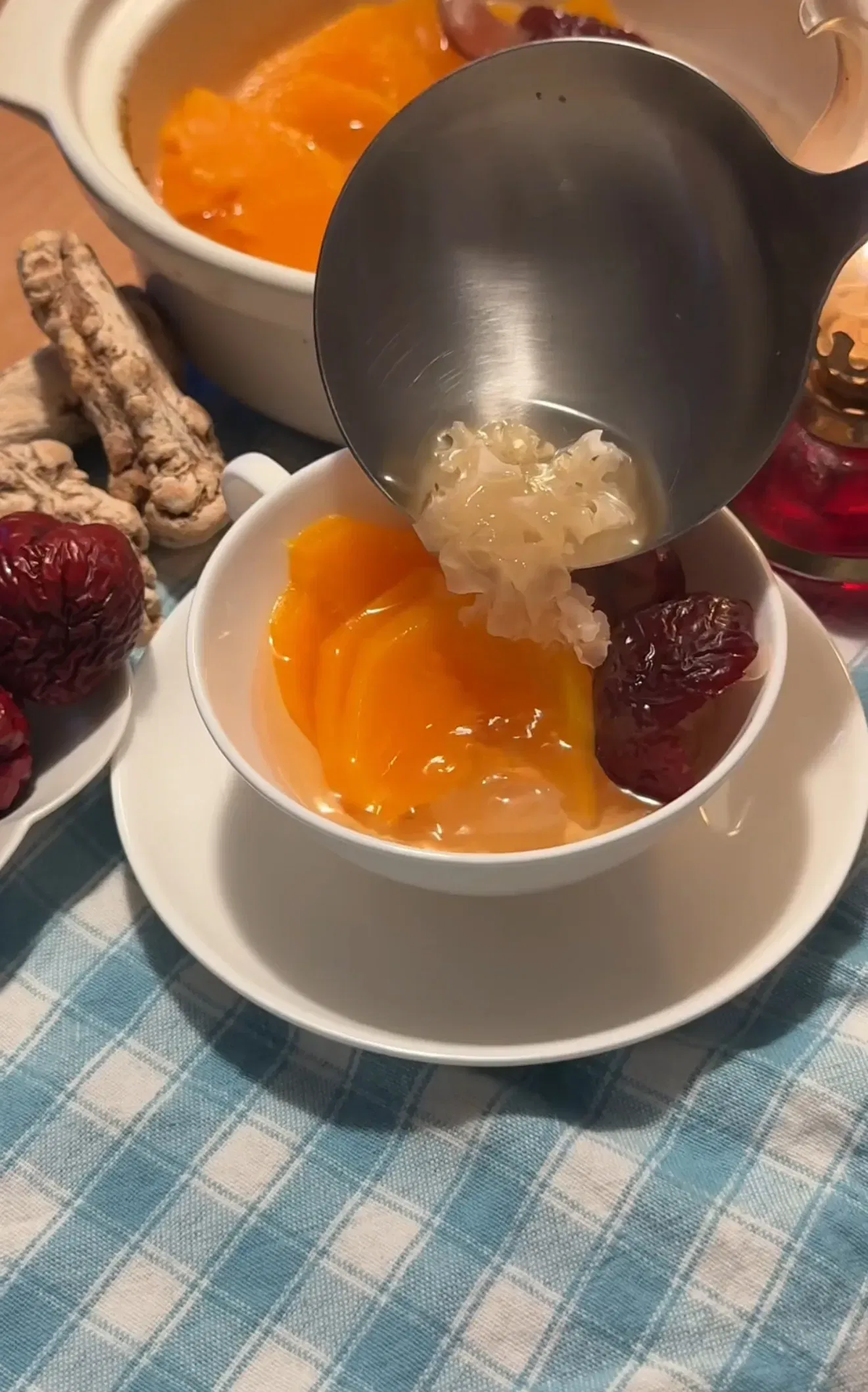 White Fungus Mushroom Wellness Tea