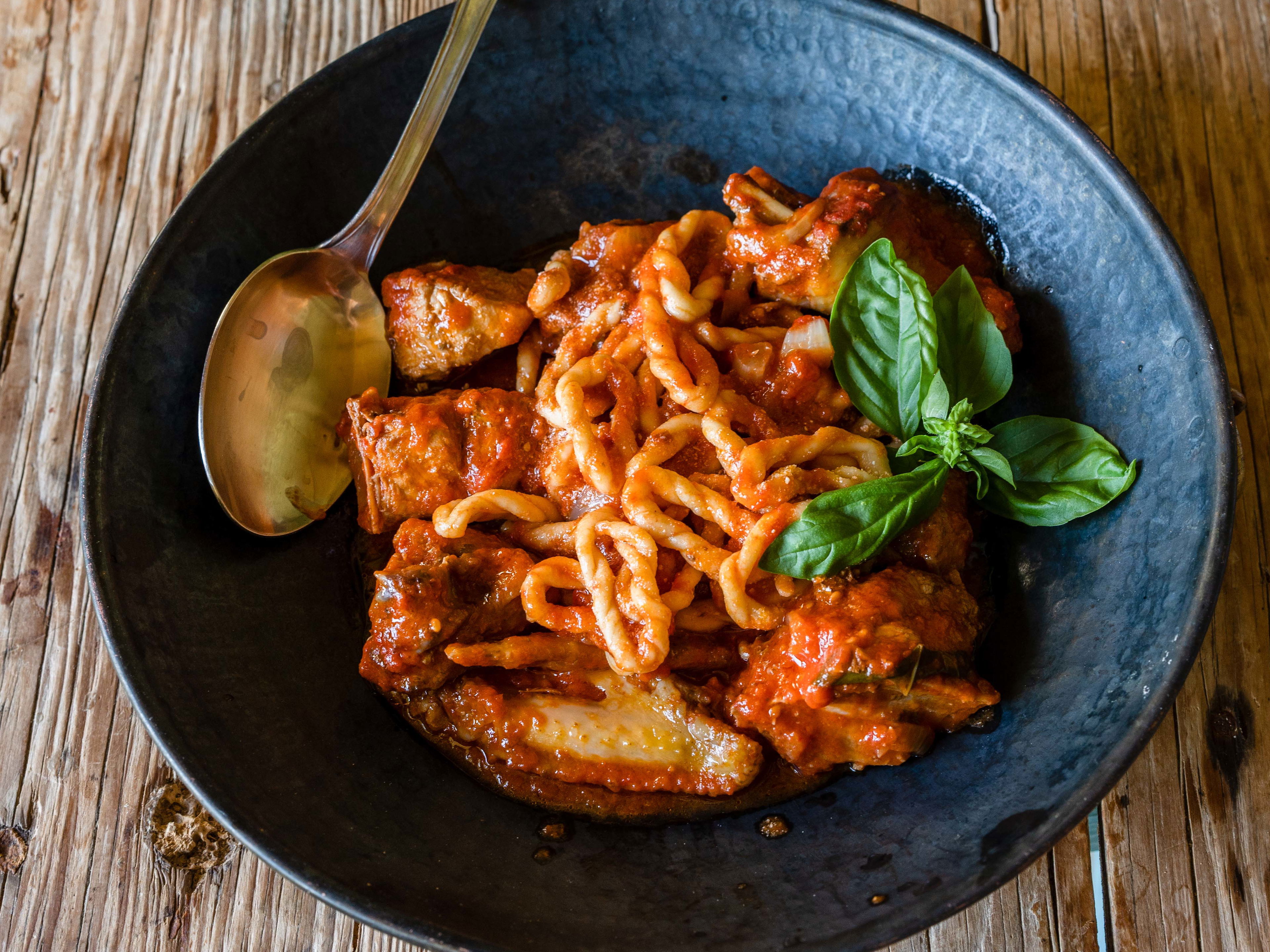 Lorighittas con Ragù di Galletto