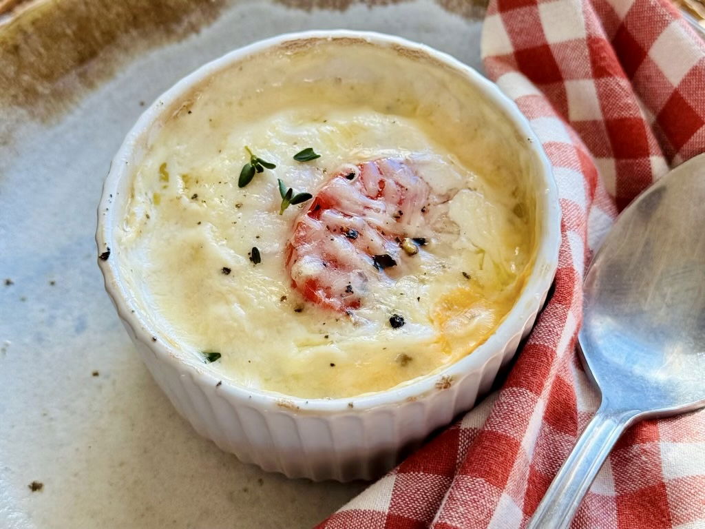 Golden Cream Baked Eggs