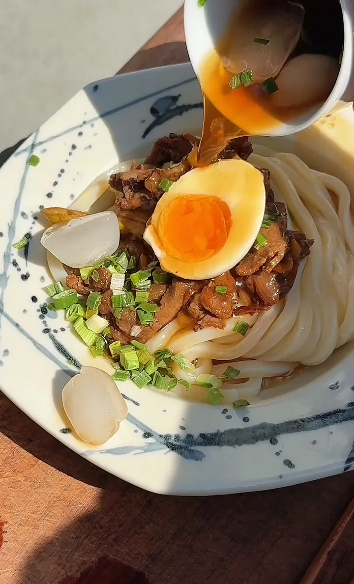 Slurpable Cold Udon with Sweet Soy Beef
