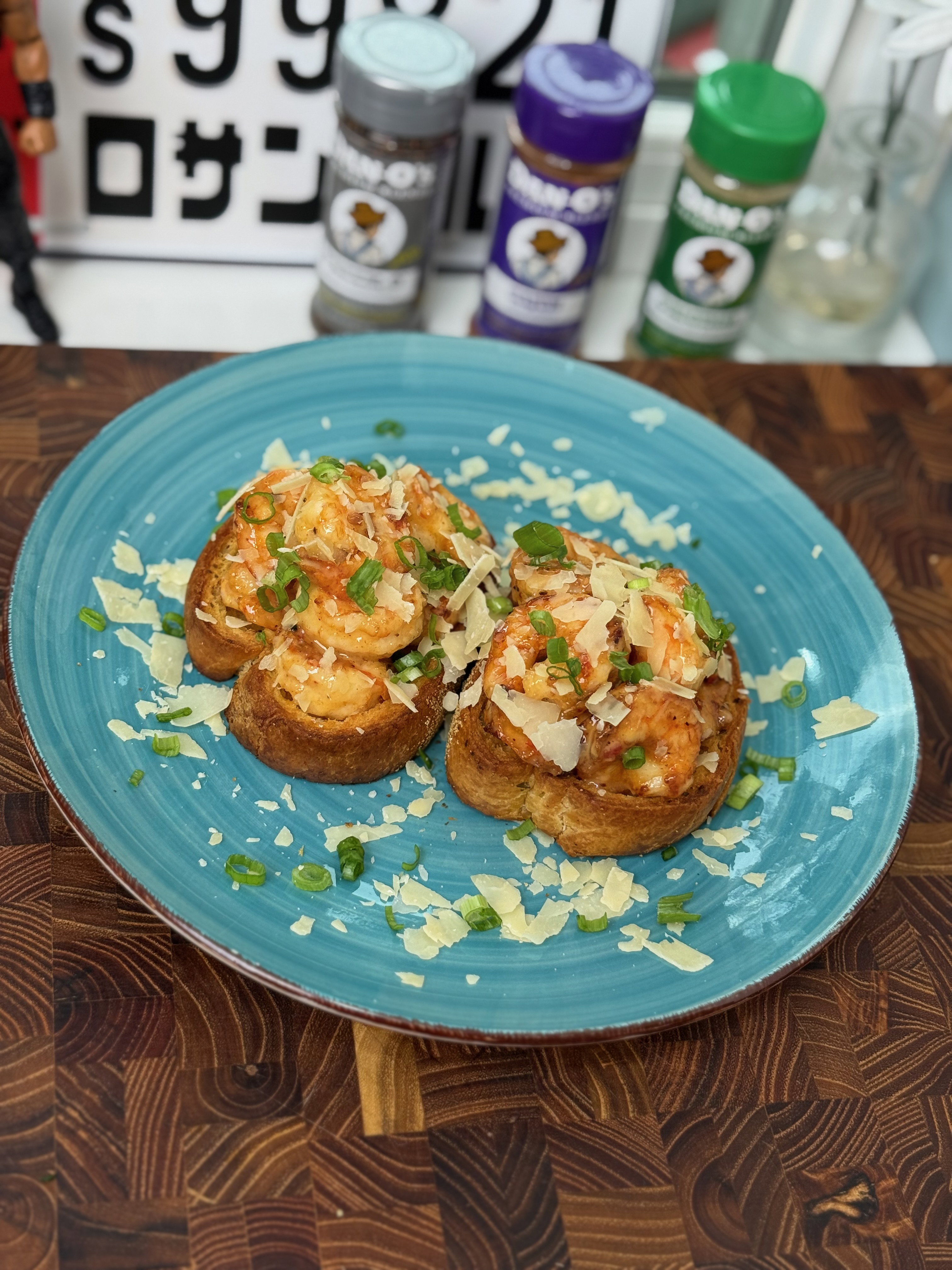 Boom Boom Shrimp Garlic Bread Boats