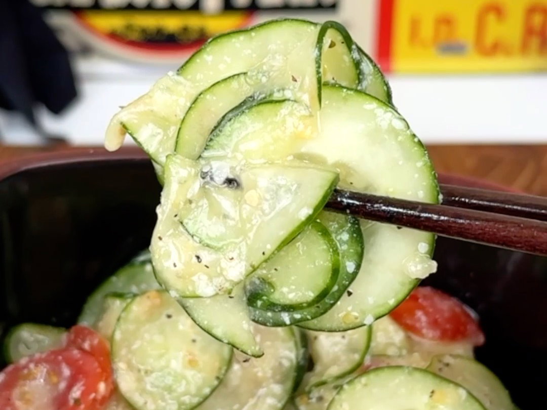 Italian Cucumber & Tomato Salad