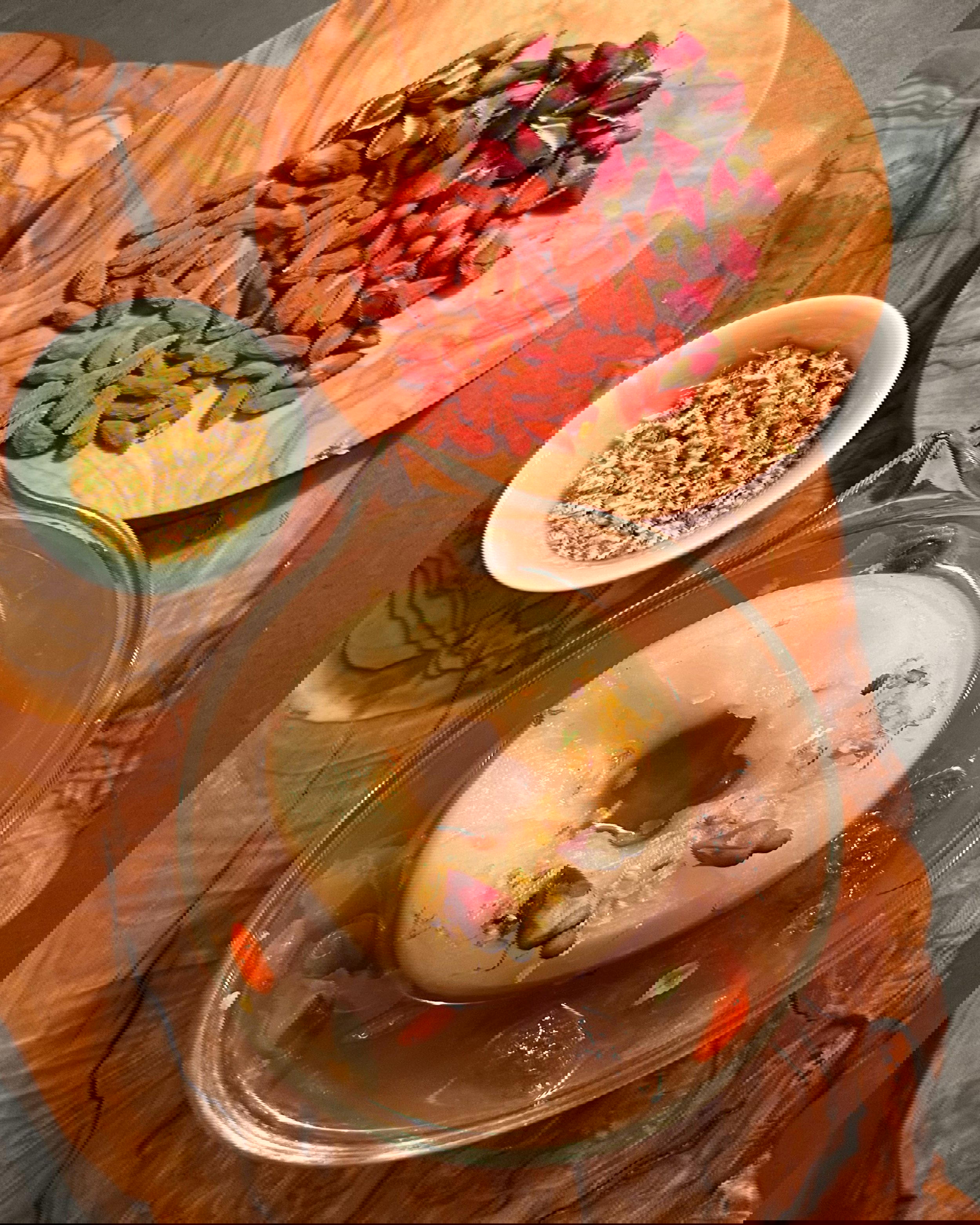 Chinese Medicinal Skin Clearing Pear Dessert Soup