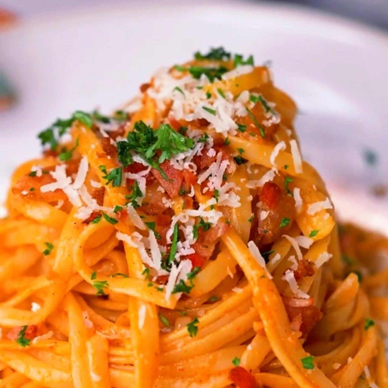 Easy 15min Pasta Meal: Gochujang Bacon Pasta