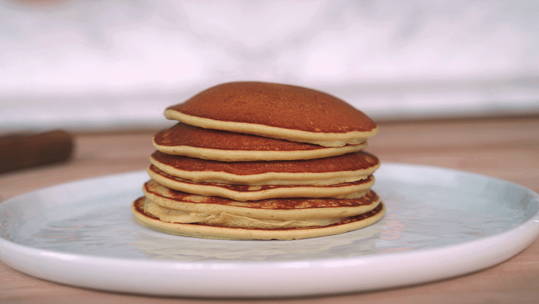The Easiest Pancakes (3 Ingredients)