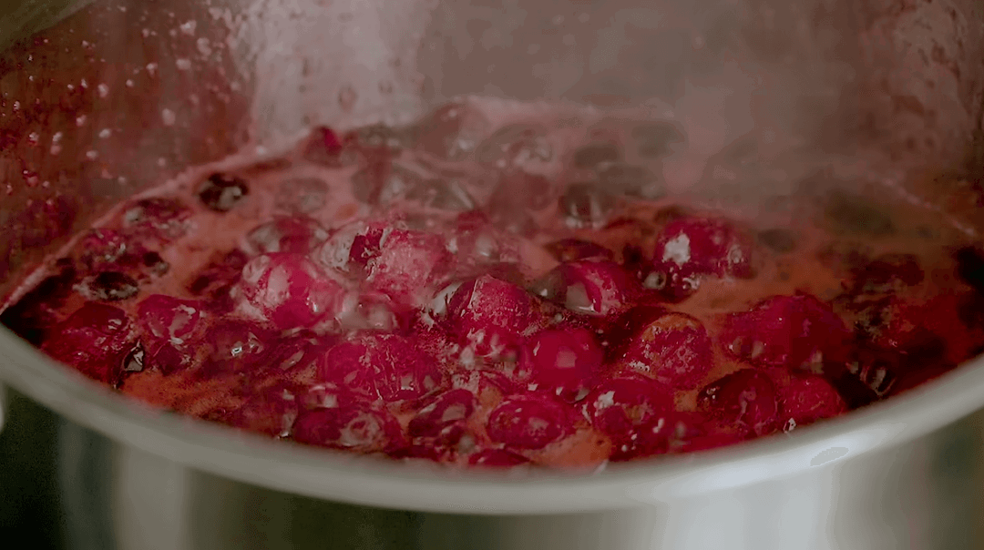 Quick & Easy Cranberry Sauce
