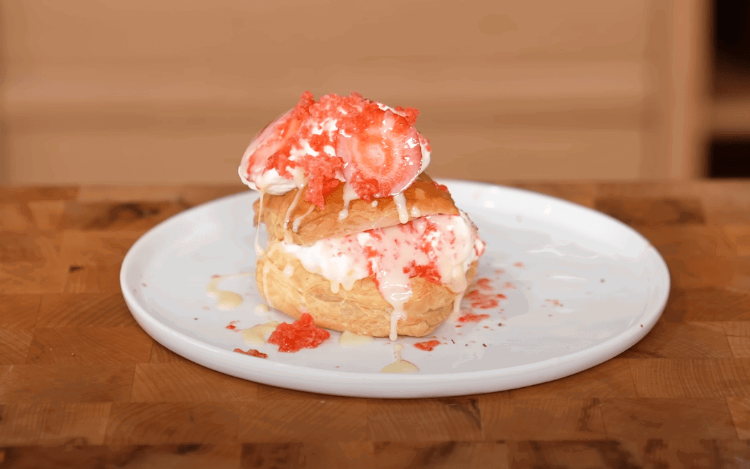 Cheap & Easy Puff Pastry with Frozen Strawberries