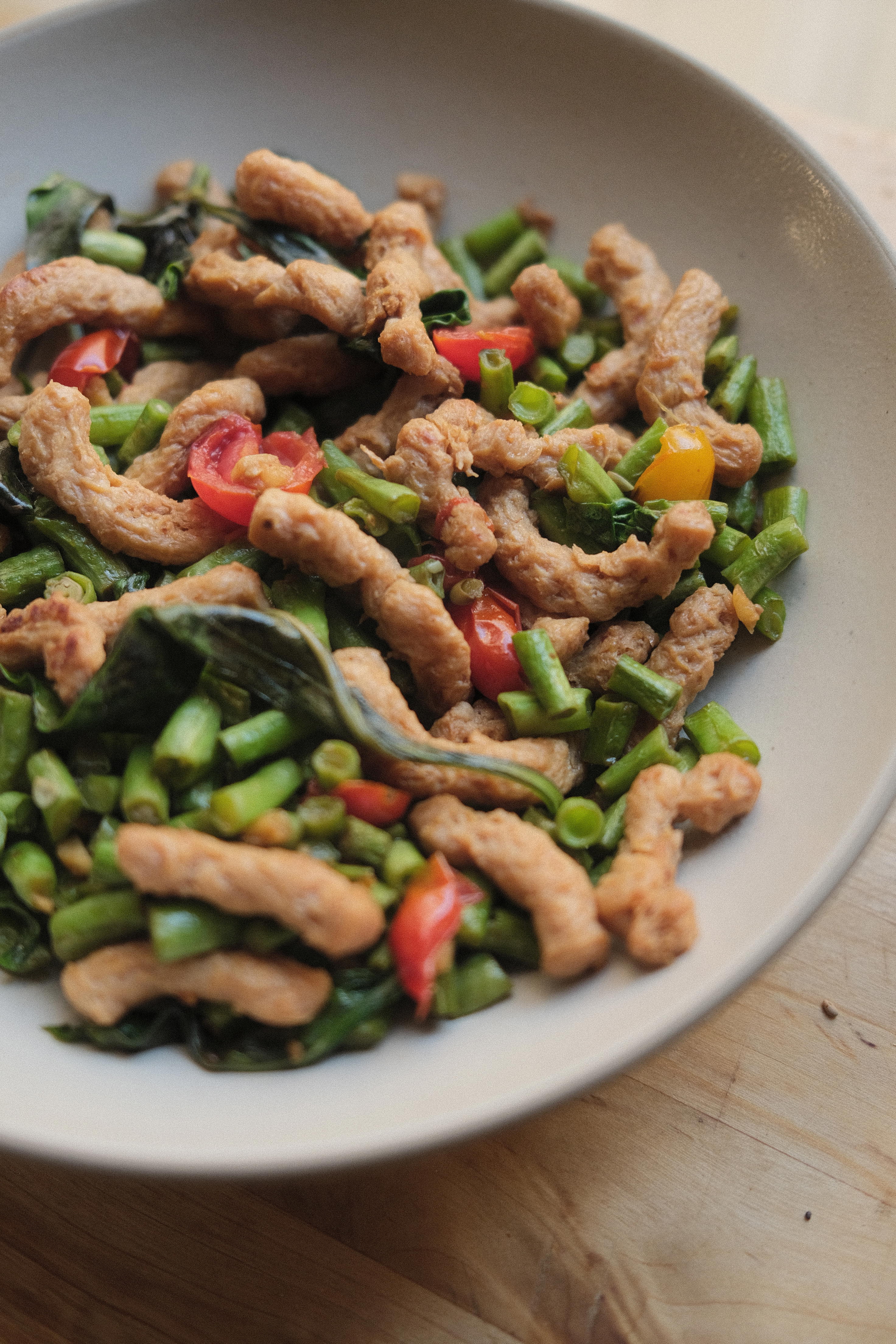 Long Bean & Cherry Tomato Stir-Fry with Veggie Pork
