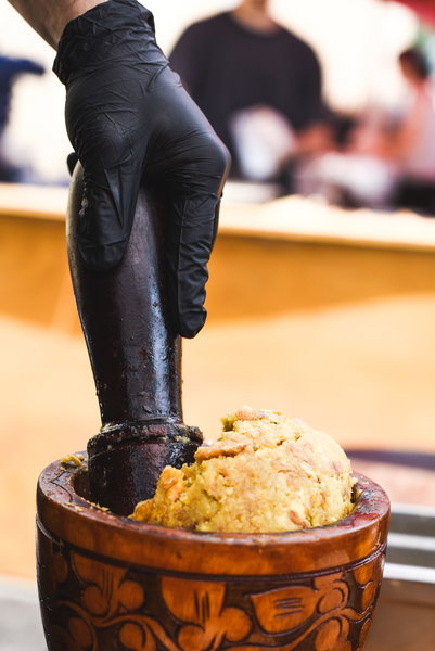 Mofongo al Pilón • Manolo López